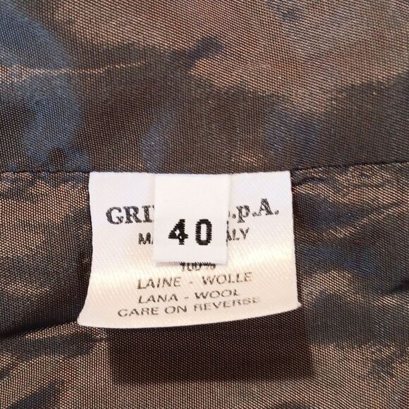 Luciano Barbera Charcoal Vest. Menswear Styling. Classic. - Picture 8 of 11